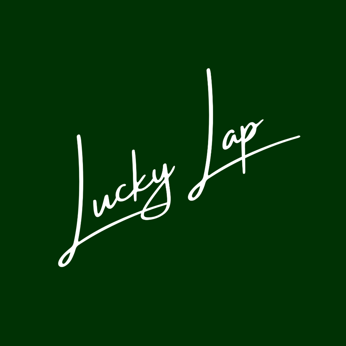 Adesivo con logo LuckyLap su sfondo verde