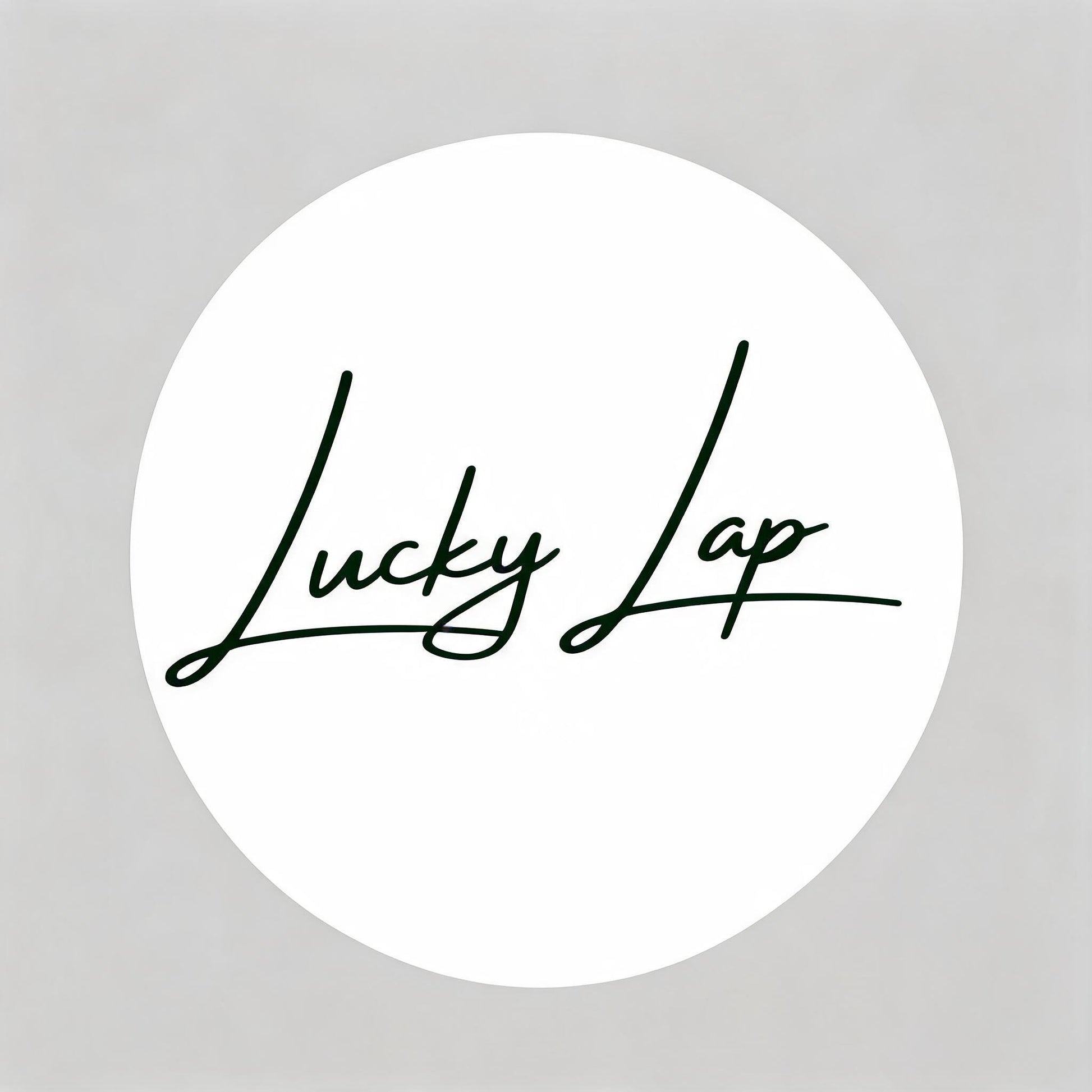 Adesivo logo LuckyLap su sfondo bianco, vista alternativa